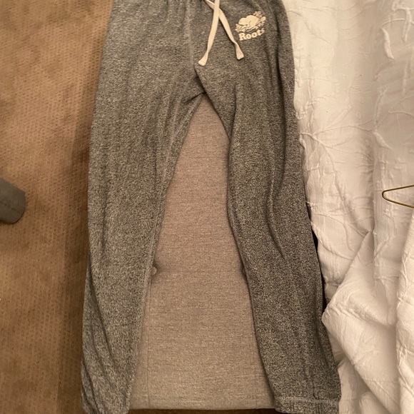 Roots sweatpants - Picture 2 of 3